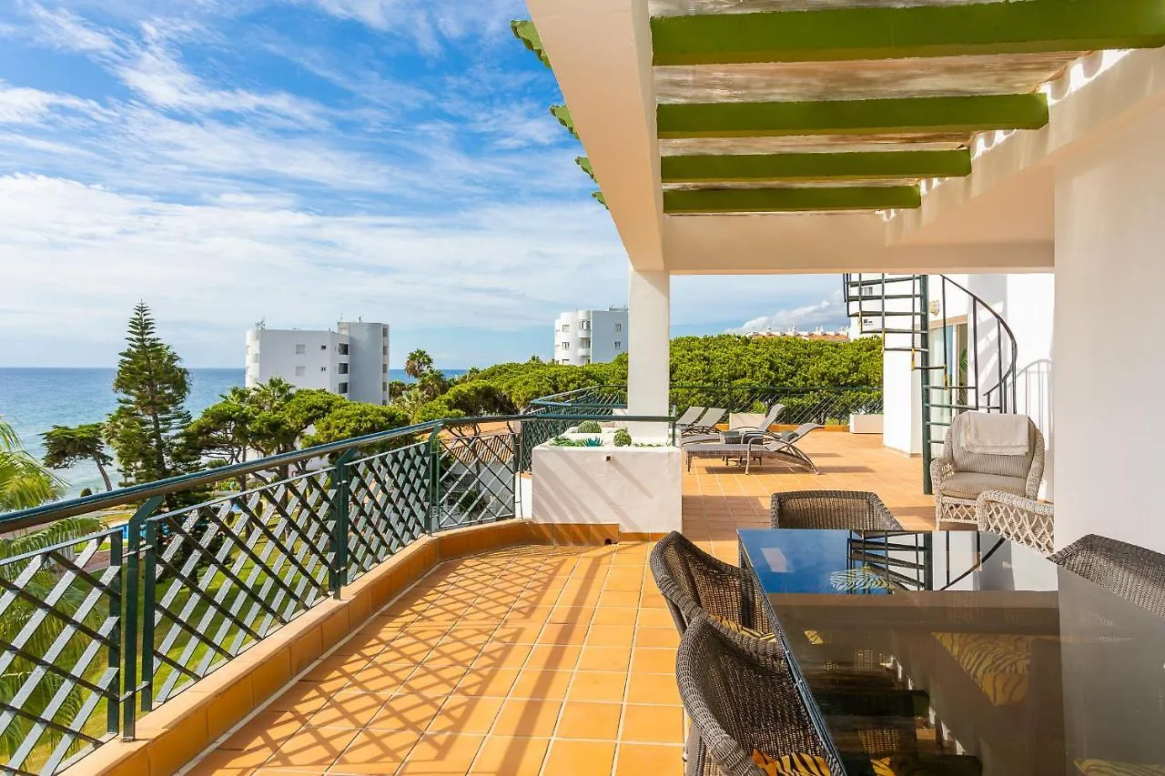 Sitio de CalahondaMi Capricho Beachfront Penthouse, P12 5A公寓 Sitio de Calahonda